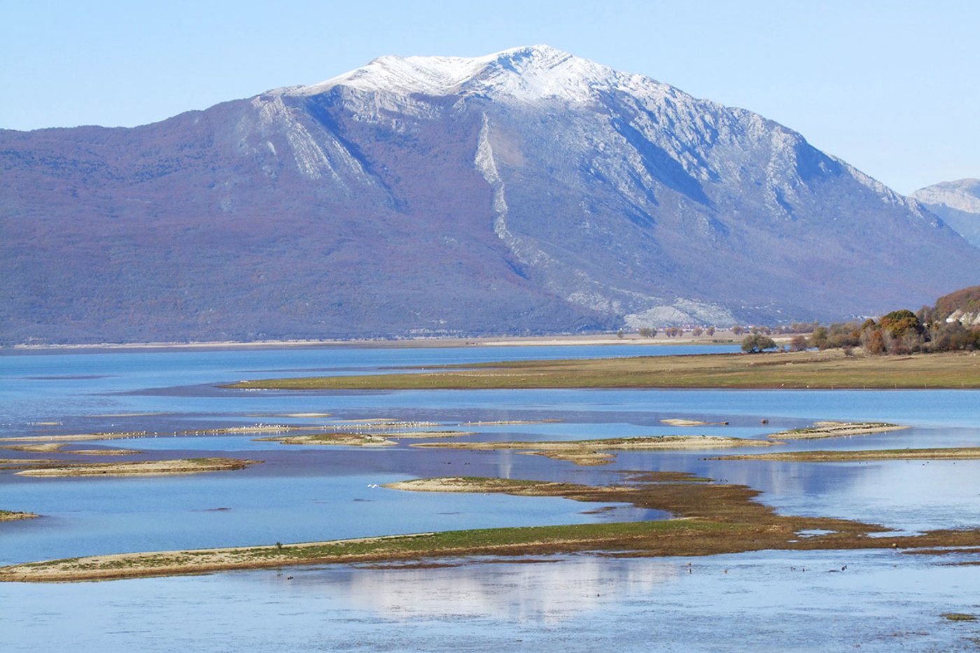 Blick vom Buško-See in Richtung Kamenšica-Berg, der Dalmatien und Bosnien trennt. © Borut Stumberger