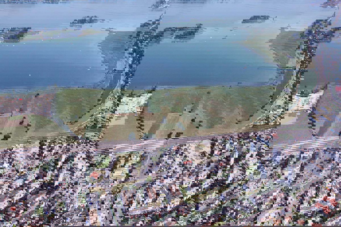 Im Naturschutzgebiet Frauenwinkel SZ werden die Parzellen unterschiedlich bewirtschaftet, je nachdem, welche Zielarten wo vorkommen. © SVS